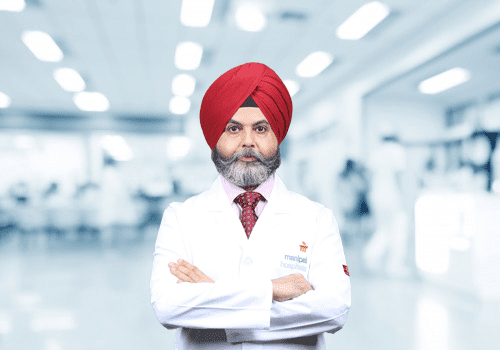 Dr. Guneet Singh | Senior critical care consultant in Patiala
